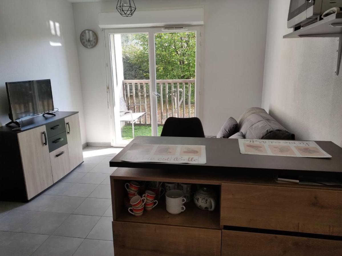 Superbe Appartement En Rez-De-Jardin A 兰顿 外观 照片